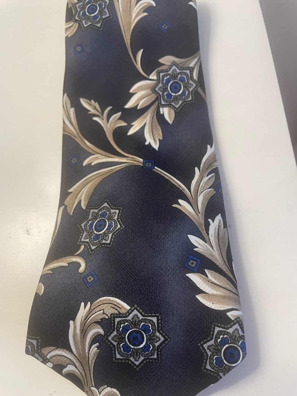 Puritan  Clip In Tie Black with Gold Swirl Design   EUC Vintage